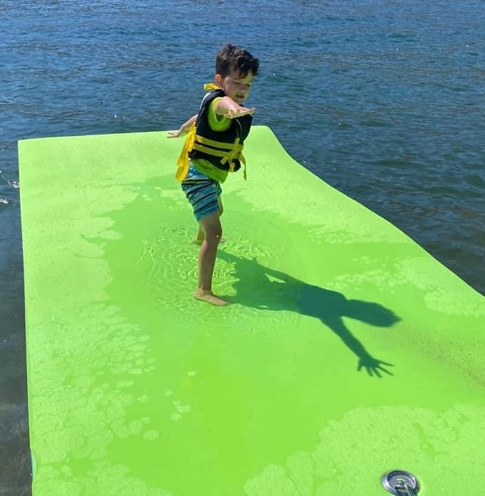 What Should I Consider When Buying a Floating Mat for My Boat?